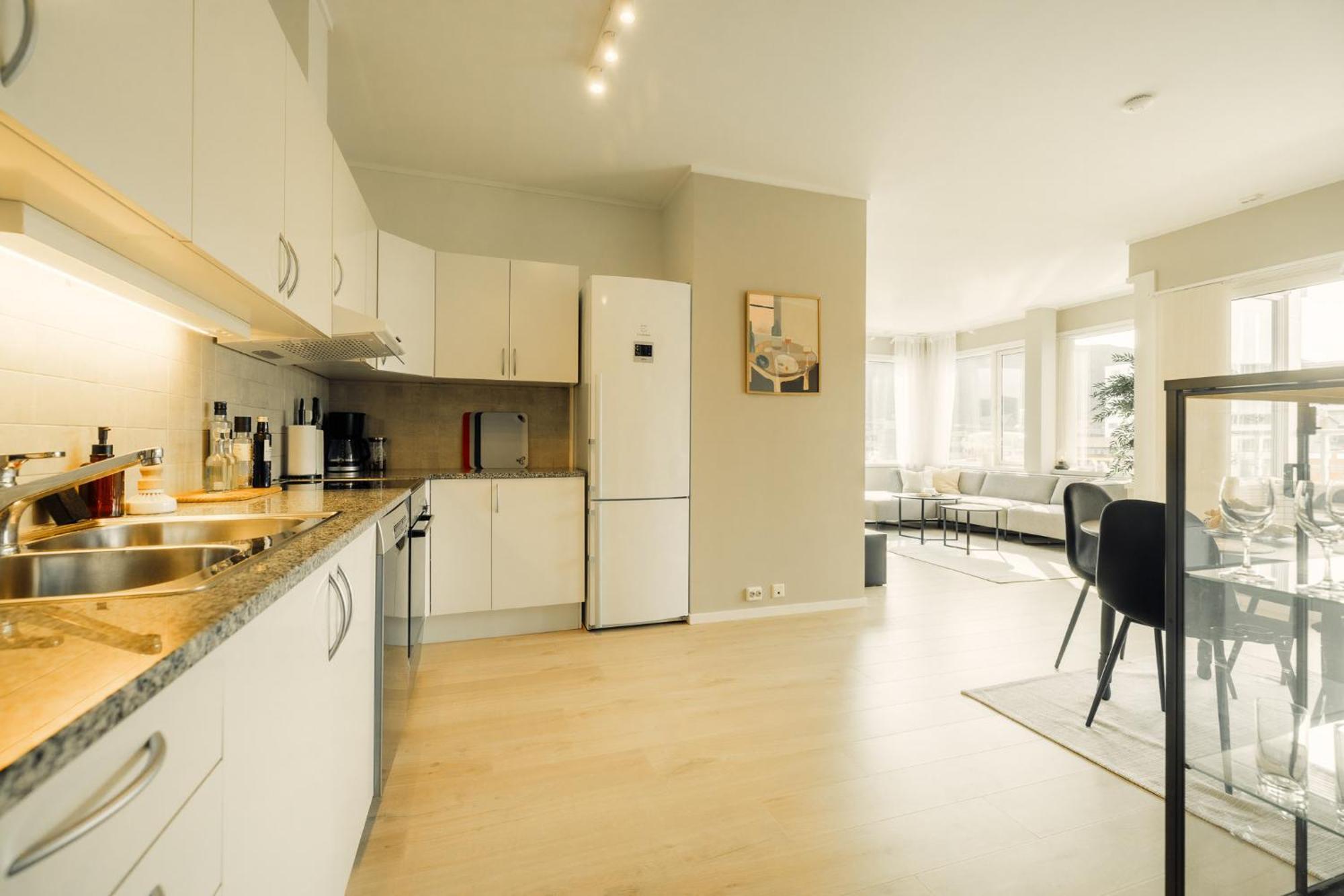 Appartement Sentrumsnaer Med Havutsikt *