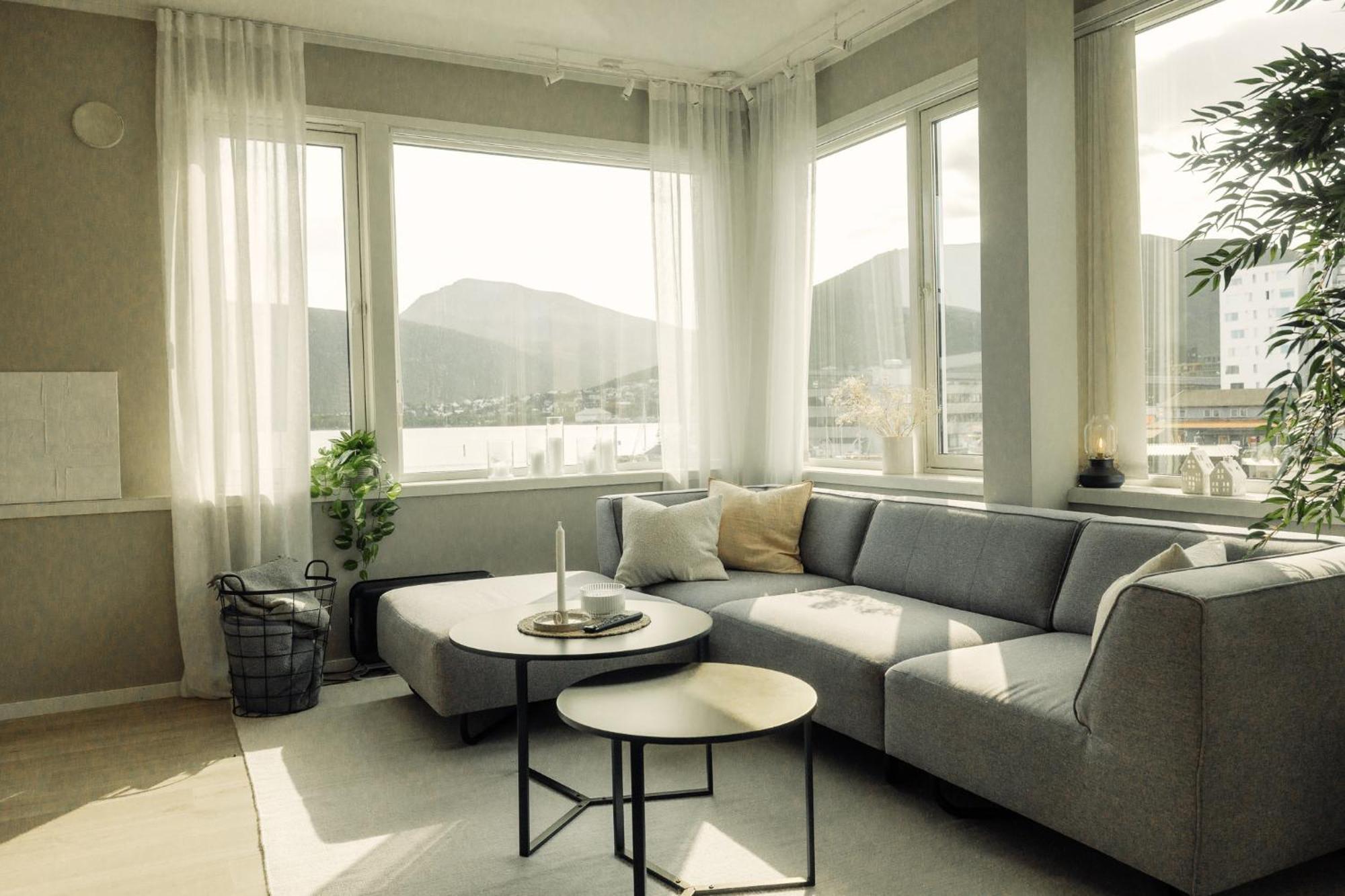 Sentrumsnaer Med Havutsikt Appartement Tromsø